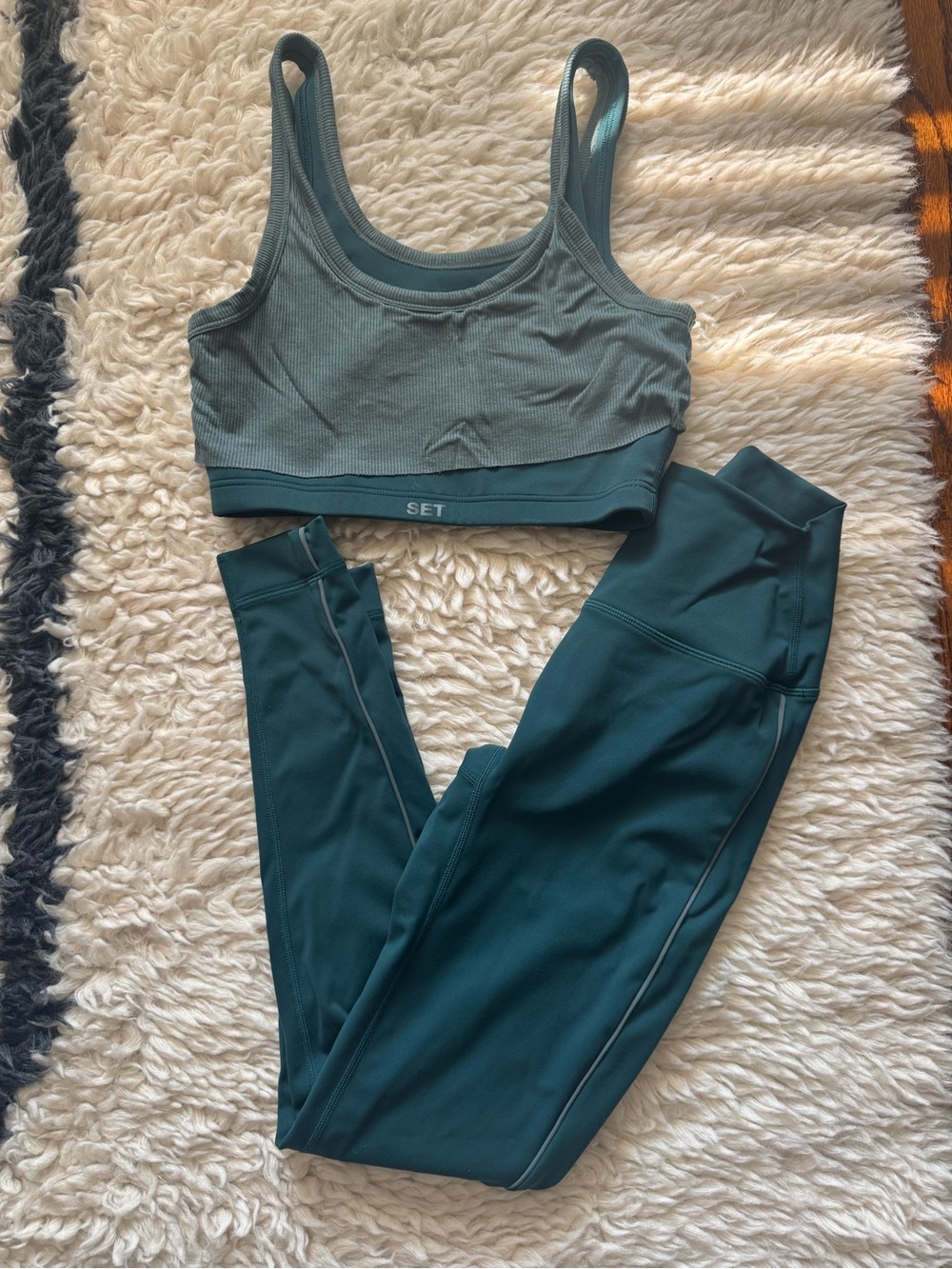 SET Active Teal Sports Bra XS and Leggings S